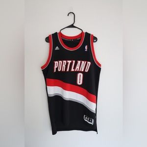 Portland Trail Blazers Damian Lillard Adidas Jersey. Men’s Medium.
